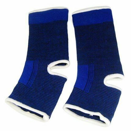 2PCS Quality Ankle Bandage Kick The Ball Protector Portable Foot Protection UK