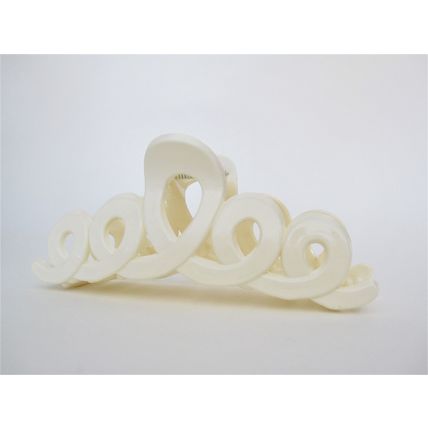Large creme white looped hair claw clip