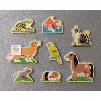 MELISSA & DOUG HANDCRAFTED PETS SOUND PUZZLE SHAPED PEG PIECES CAT DOG HORSE +