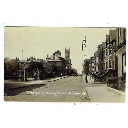 Hampshire postcard Aldershot Grosvenor Road showing Municipal Gardens