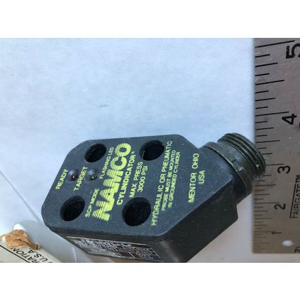 NEW NAMCO EE210-33380 PROXIMITY SWITCH 10-30VDC 3000PSI MAX 1.750 PROBE,SE