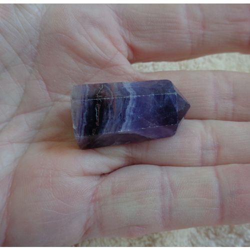 A Fluorite Crystal Point 1.375 Inch Six Sided Metaphysical Spiritual Energy Work