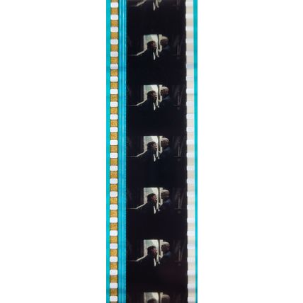 Pk GEB - P - MIX - a 004D. 1 STRIP OF 5 - 35MM FILM CELLS. ( )