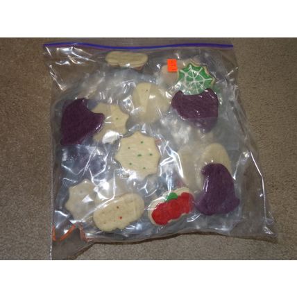 Thrills & Chills Halloween Dog Treats Peanut Butter Flavor 40 ct