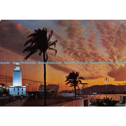 D026216 Malaga. Lighthouse Promenade dusk. Ed. Beascoa