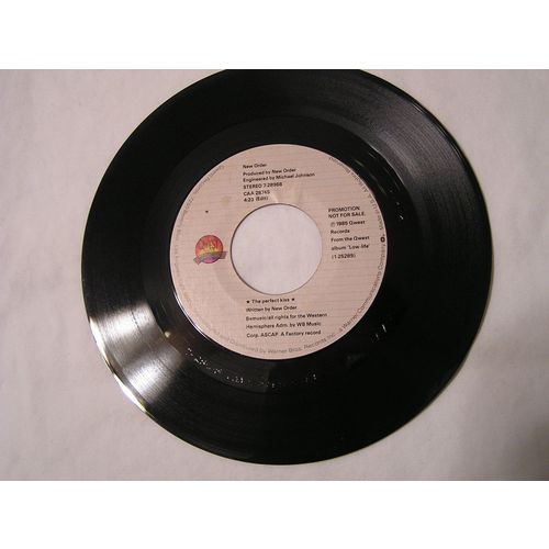New Order Promo 45-THE PERFECT KISSx2 STEREO