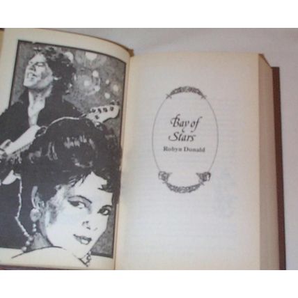 Romance Treasury - - 1987 - 3n1 Leatherette Hardcover - Donald, Strutt, Weale