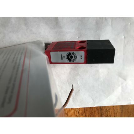 NEW HONEYWELL GKMB33W1 XP-4042, MINIATURE SAFETY INTERLOCKING SWITCH 120-240v,SG