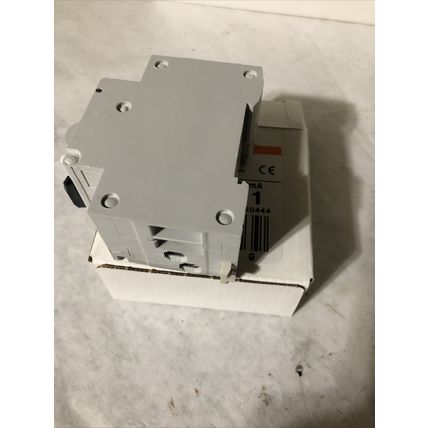 NEW MERLIN GERIN MULTI 9 ,DPN-N VIGI B6 30mA 19753 CURRENT BREAKER,FE,BN
