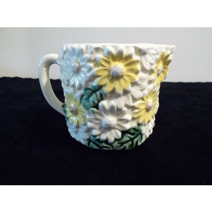 Pretty Individual Milk / Cream Jug Daisies Design