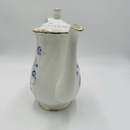 Wedgwood England Ashbury Bone China Coffee /Tea pot Blue White Gold Rim Large