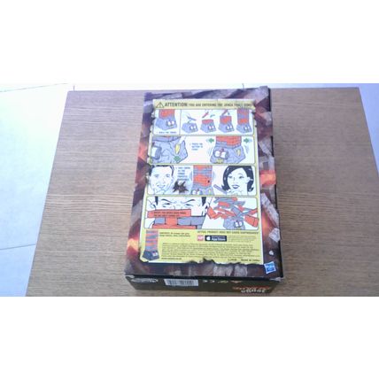 JENGA QUAKE - AFTERSHOCKS & FALLING BLOCKS (Hasbro Gaming) 2014