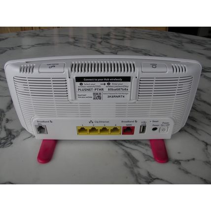 Plusnet Hub One Wireless VDSL Gigabit WiFi Network Router DSL no WAN full fibre