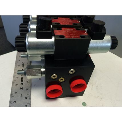NEW ARGO SOLENOID VALVE 120VAC 60HZ 320BARMAX AND BLOCK RPE3-063Z11/02400E1,BW