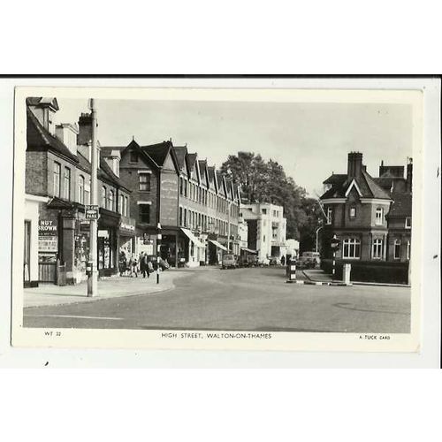 Surrey WALTON ON THAMES High Street & Odeon Cinema Postcard by Tuck (WT 32)