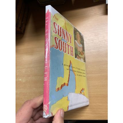 1963 "SUNNY SOUTH" PICTORIAL REVIEW OF SOUTH AUSTRALIA HARDBACK BOOK (P4)