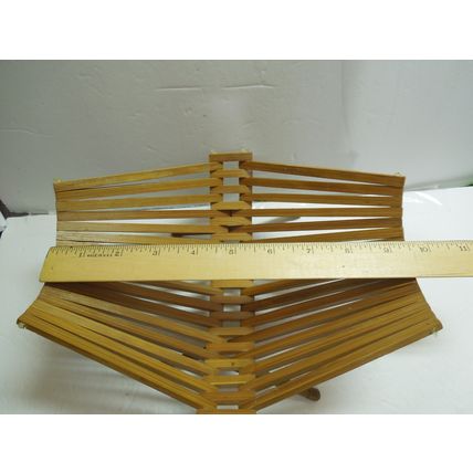 Vintage MCM folding Wooden Basket for table, fruit basket, mail, ect. 9.5"