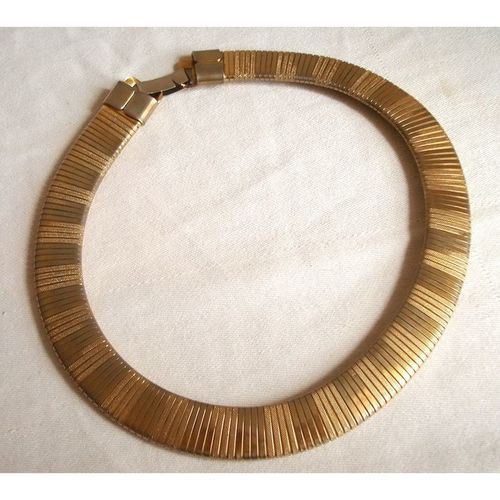 Vintage 80s Huge 2-Tone Coil gold Omega Modernist Choker flex Necklace Disco Mod