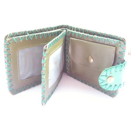 Ladies Green Leather Wallet with Flower & Geometric Design Detail 9 CM - 0015P