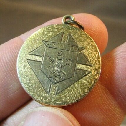 RARE VICTORIAN KofC KNIGHTS Of COLUMBUS FRATERNAL GOLD LOCKET FOB PENDANT