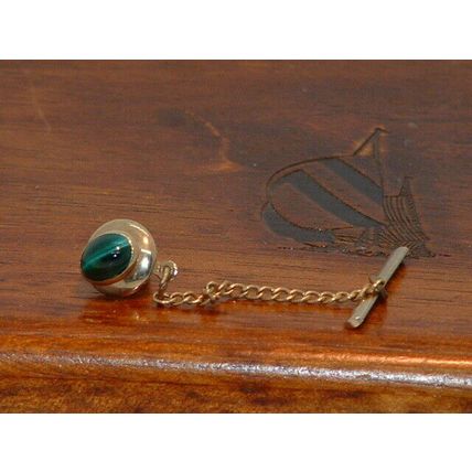 Pre-Owned Vintage Gold Tone Green Stone Pin
