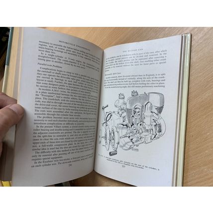 RARE* 1961 "MOTORCYLE ENGINEERING" 1ST ED P E IRVING ILLUSTRATED HB BOOK (P4)