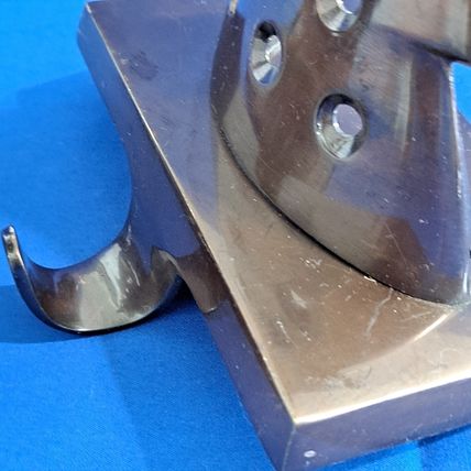Lot 2 Metal Christmas TREE STOCKING HANGERS Mantel Sitter Holder Metal