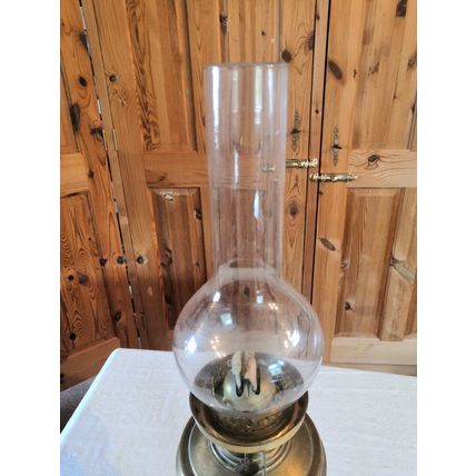 Antique/Vintage Brass & Glass Oil Lamp with Dual Wicks - Excellent Condition