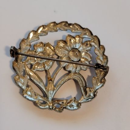 Vintage Sterling Flower Wreath Brooch