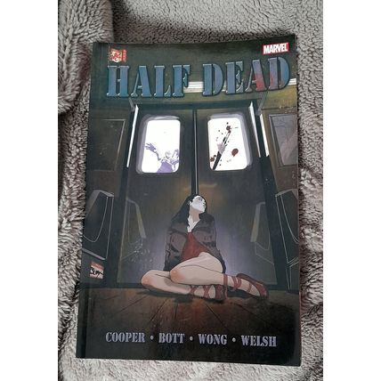 Half Dead : Marvel Graphic Novel - nm