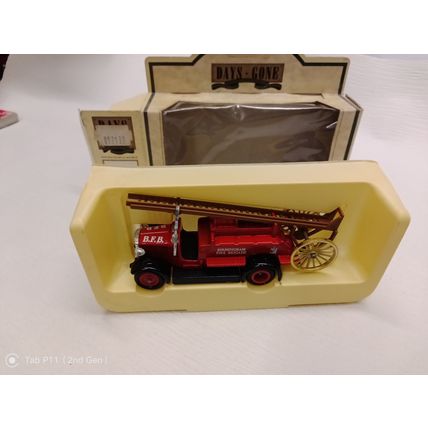 LLEDO DAYS GONE 1934 DENNIS FIRE ENGINE ( PRE-OWNED)