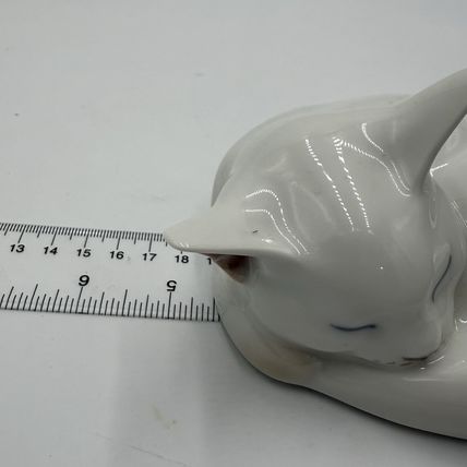 Royal Copenhagen Porcelain CAT SLEEPING Figurine #422 Denmark Cracked Porcelain