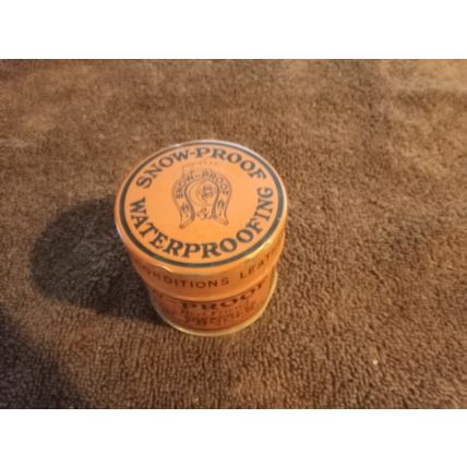 Old Vintage Original 1/4 Full Can Snow Proof 3 3/4 OZ Can 1950s
