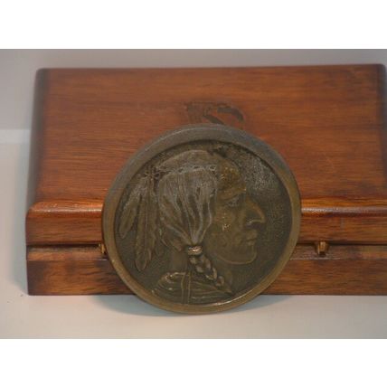 Pre-Owned Vintage Round Indian Head Belt Buckle