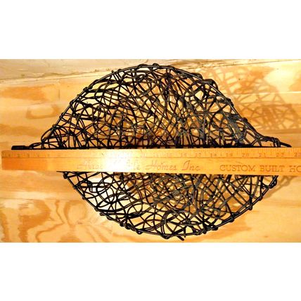 Home Decoration Wooden Vines Metal Frame Basket Abstract Leaf Shaped 12.5 x 23