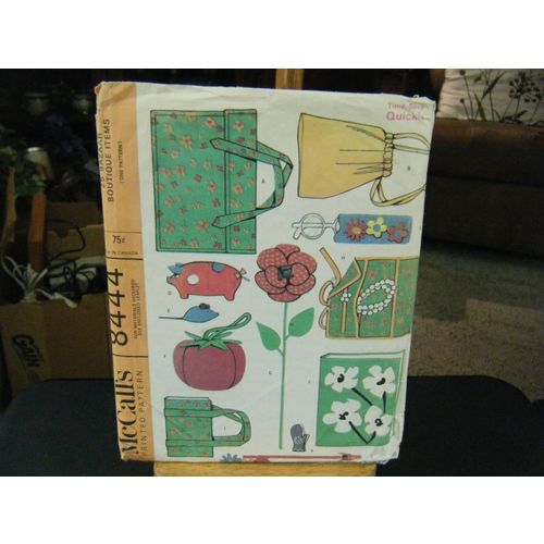 McCall's 8444 Totes Bags Cushions Cases Covers Mitts Cap Flower Bookmark Pattern