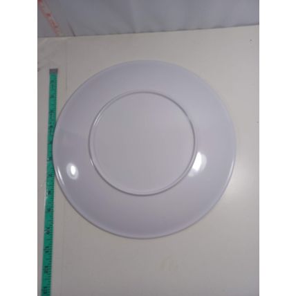 11 Inch Plastic Plates, with lobster picnic plates good