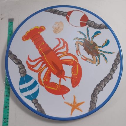 11 Inch Plastic Plates, with lobster picnic plates good