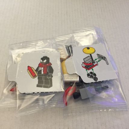 NEW Marvel Holiday Venom Minifigure with Hotdog and Hotdog Cart Mini Set
