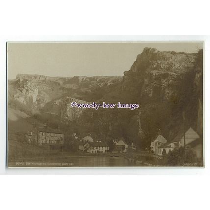 Ju590 - Entrance to Cheddar Gorge , Somerset , Judges postcard 8545