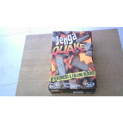 JENGA QUAKE - AFTERSHOCKS & FALLING BLOCKS (Hasbro Gaming) 2014
