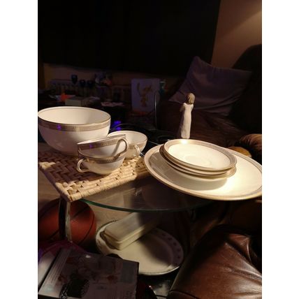 Part Tea Set White Gold Edge