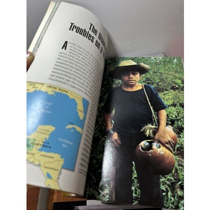 National Geographic Magazine October 1985 Arabia's Trail - Vintage Collectable