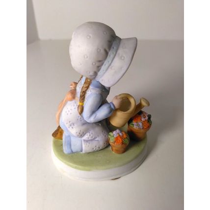 Holly Hobbie Adorable Simple Pleasures Figurine Precious Moments Series III VTG