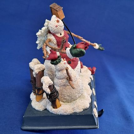 SNOWMAN Christmas STOCKING HOLDER Mantel Hanger Hook Resin Cast Iron