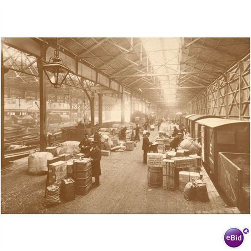 GB PC - GWR - Early Freight, Checking The Goods, 1924