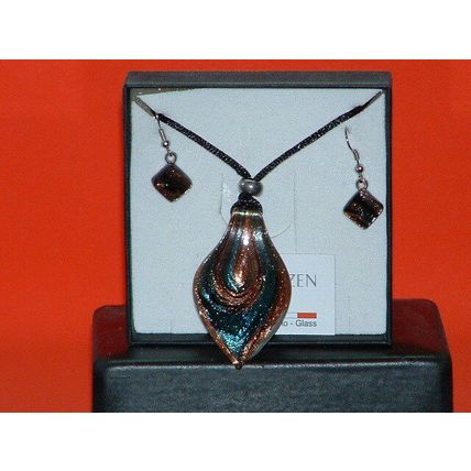 New Women’s LO ZEN Murano Glass Necklace & Earring Set
