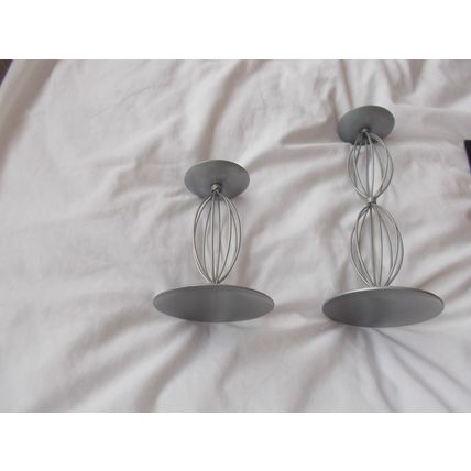 TEA LIGHT HOLDERS X 2 METAL (09/01) # # #