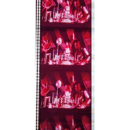ALICE COOPER. Pk MTP - B032f . 1 STRIP OF 5 - 35MM FILM CELLS.