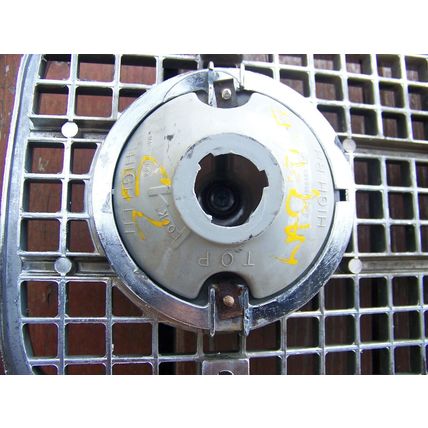 1973 CHEVROLET CHEVELLE LAGUNA GRILL OEM #331800H